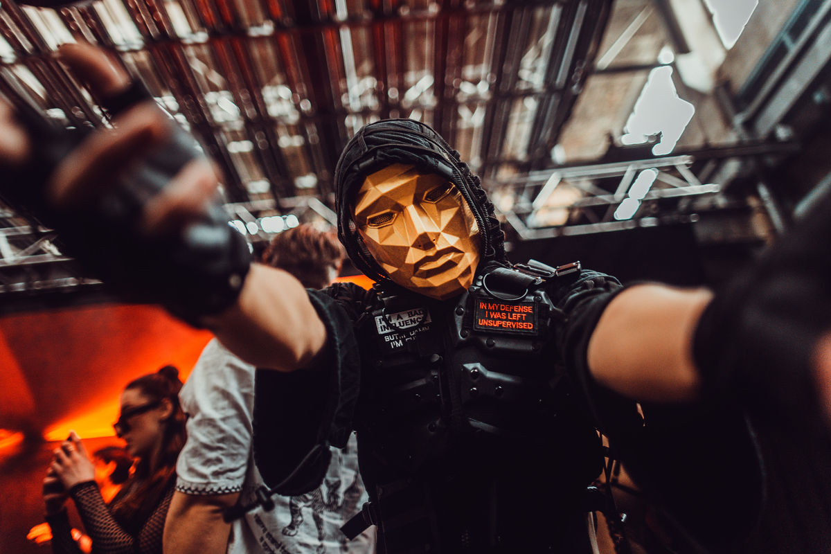 Loading... just a sec